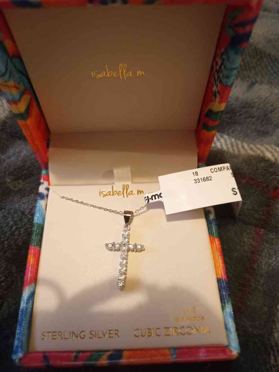 sterling silver cross necklace - Pocatello, Idaho - FleaMarketBay