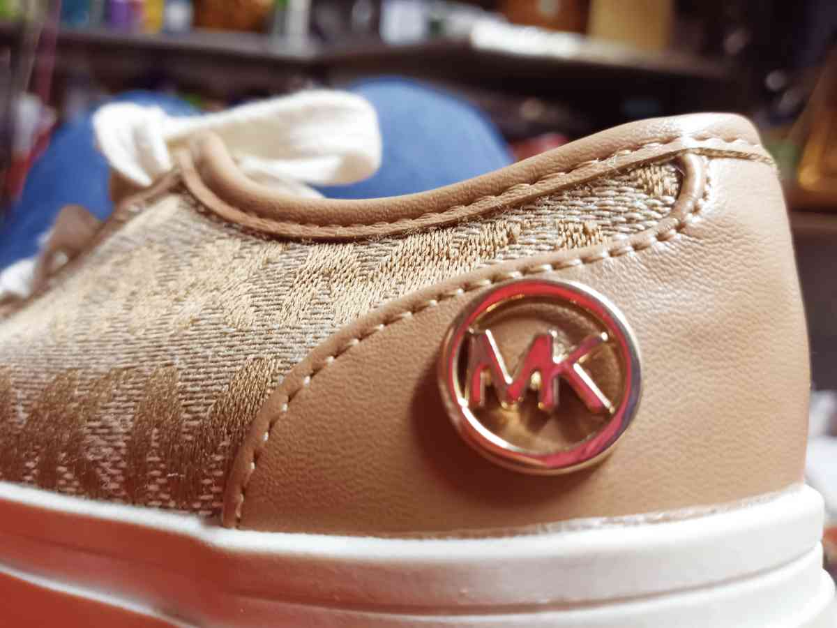 micheal korrs sneakers - Mesquite, Texas