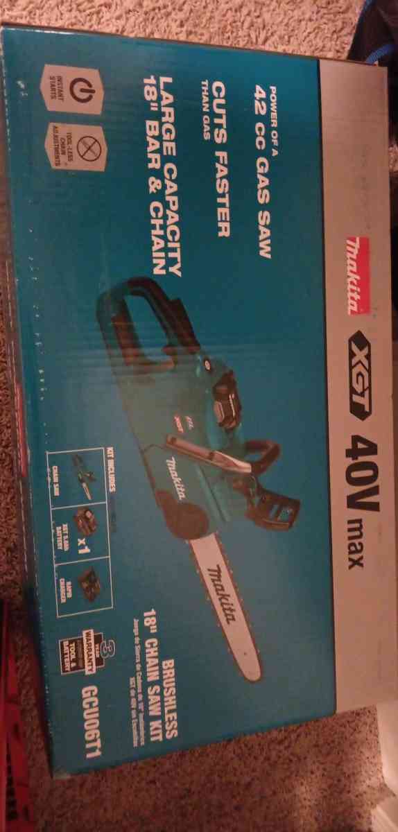 Makita 40v max XGT chainsaw brand new - Springfield, Missouri