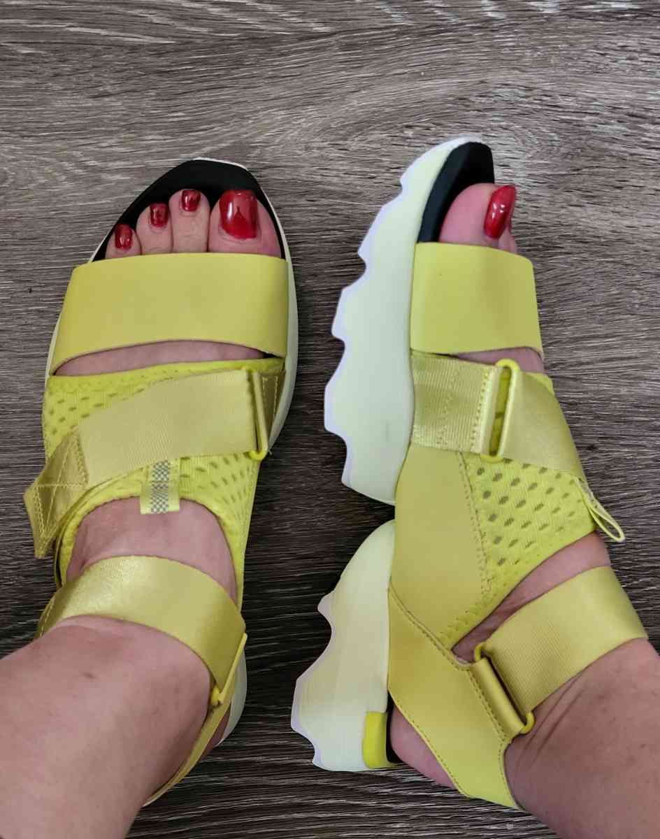 SOREL women - Morganton, North Carolina - FleaMarketBay