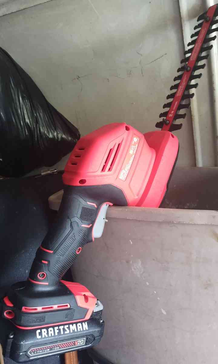 20 v max 8in hedge trimmer - Bradenton, Florida - FleaMarketBay