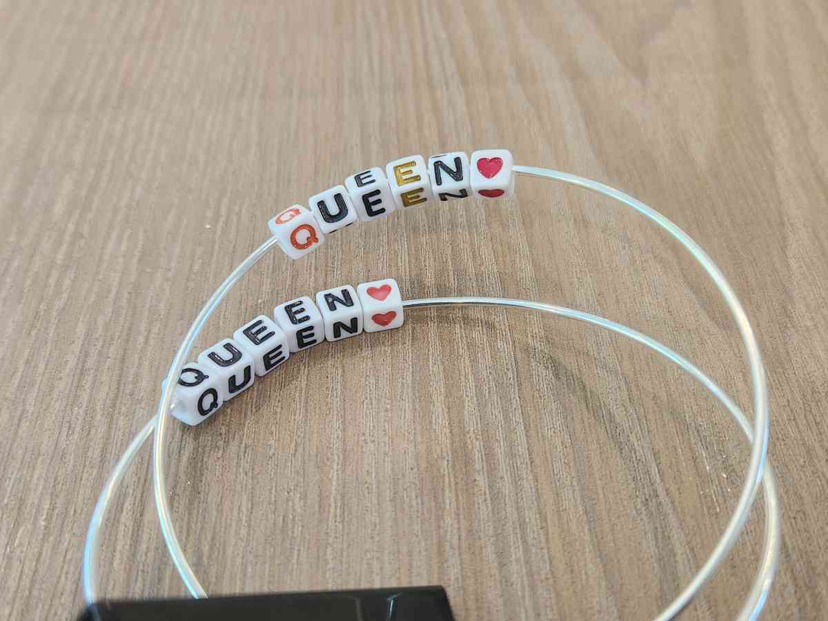 earrings with names - Marlton, New Jersey - FleaMarketBay