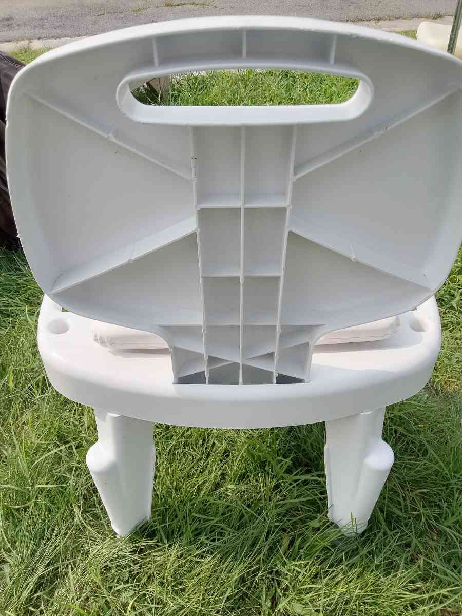 Bathtub Safety Chair - Roanoke, Virginia - FleaMarketBay