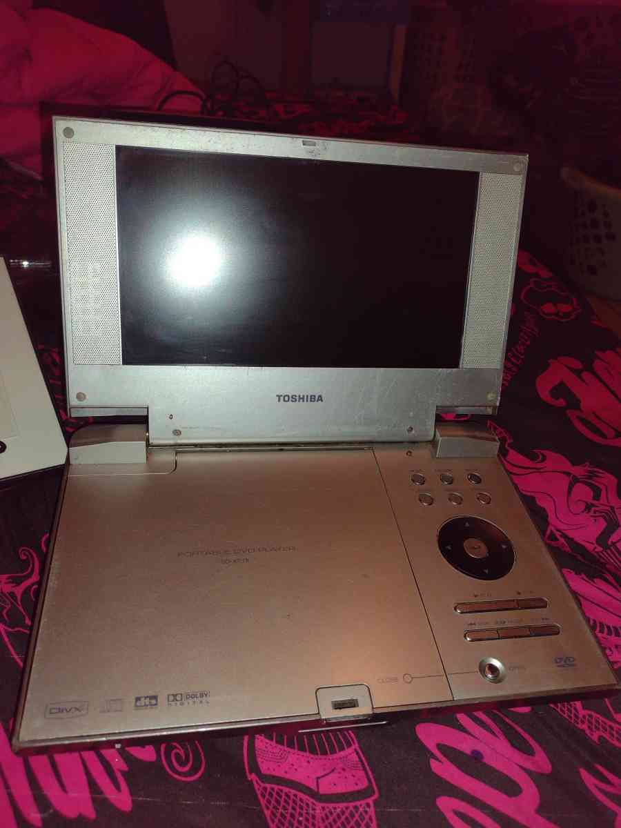 Toshiba portable DVD player - Fresno, California