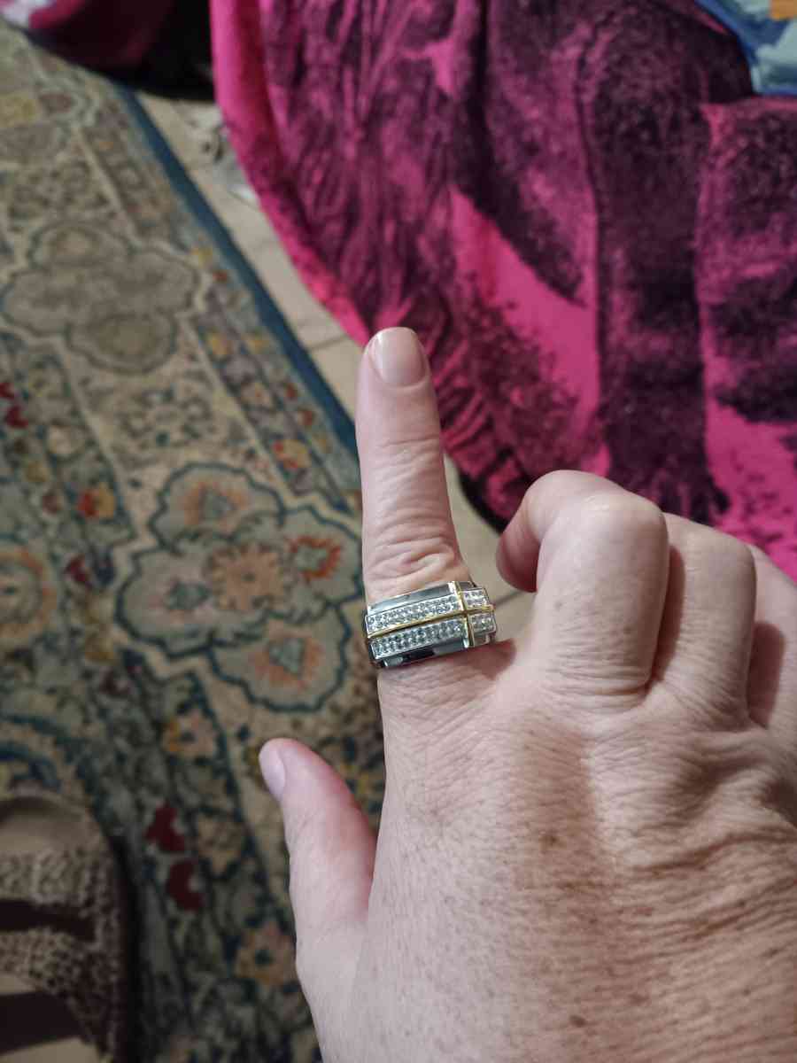 Stirling silver diamond cross ring size 11