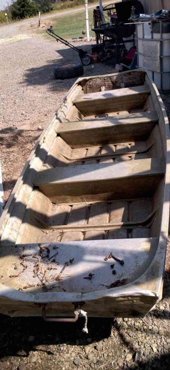 aluminum 14ft boat - Mc Crory, Arkansas