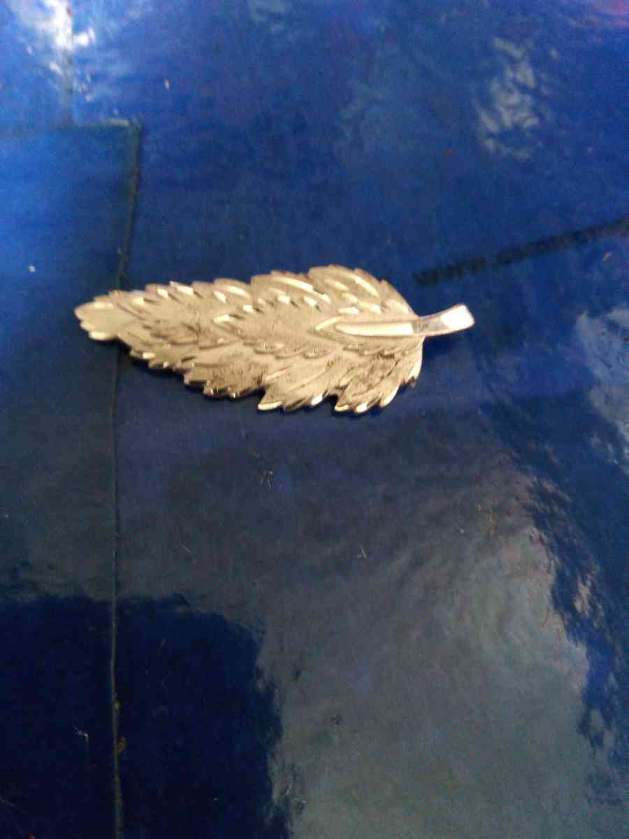 Sterling Silver Leaf Pin - Pawtucket, Rhode Island - FleaMarketBay