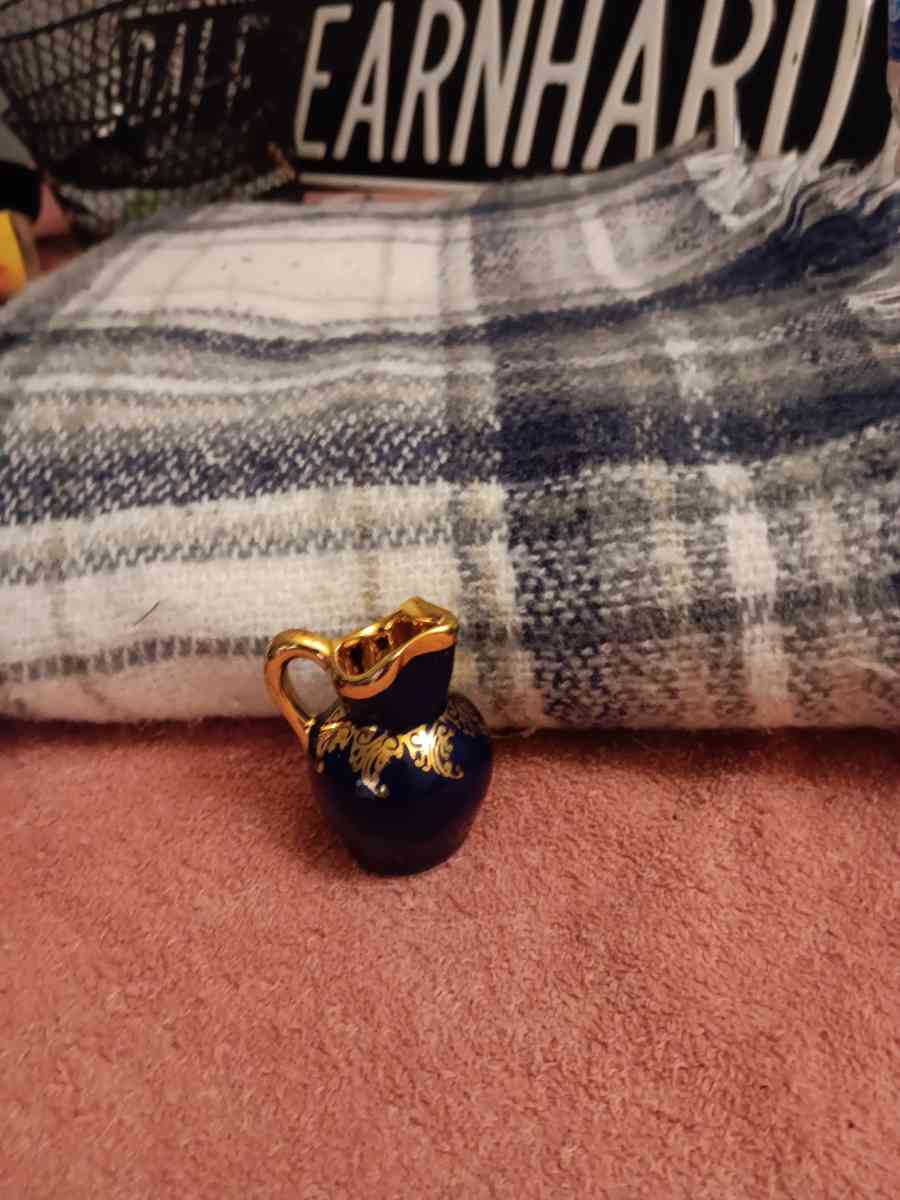 porcelain imperial limoges 22k gold and blue plated vase - Vinita, Oklahoma - FleaMarketBay