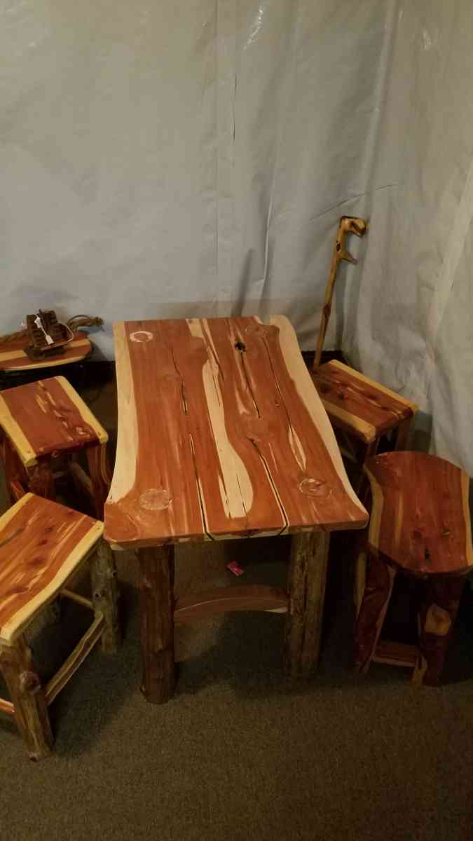 table  handmade  table  cedar - Easley, South Carolina - FleaMarketBay