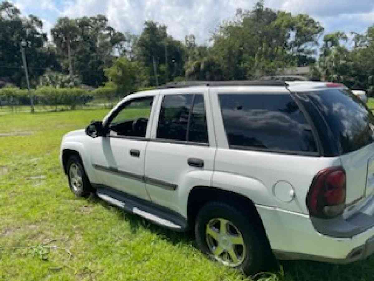 2002 Chevy trailblazer - Jacksonville, Florida - FleaMarketBay