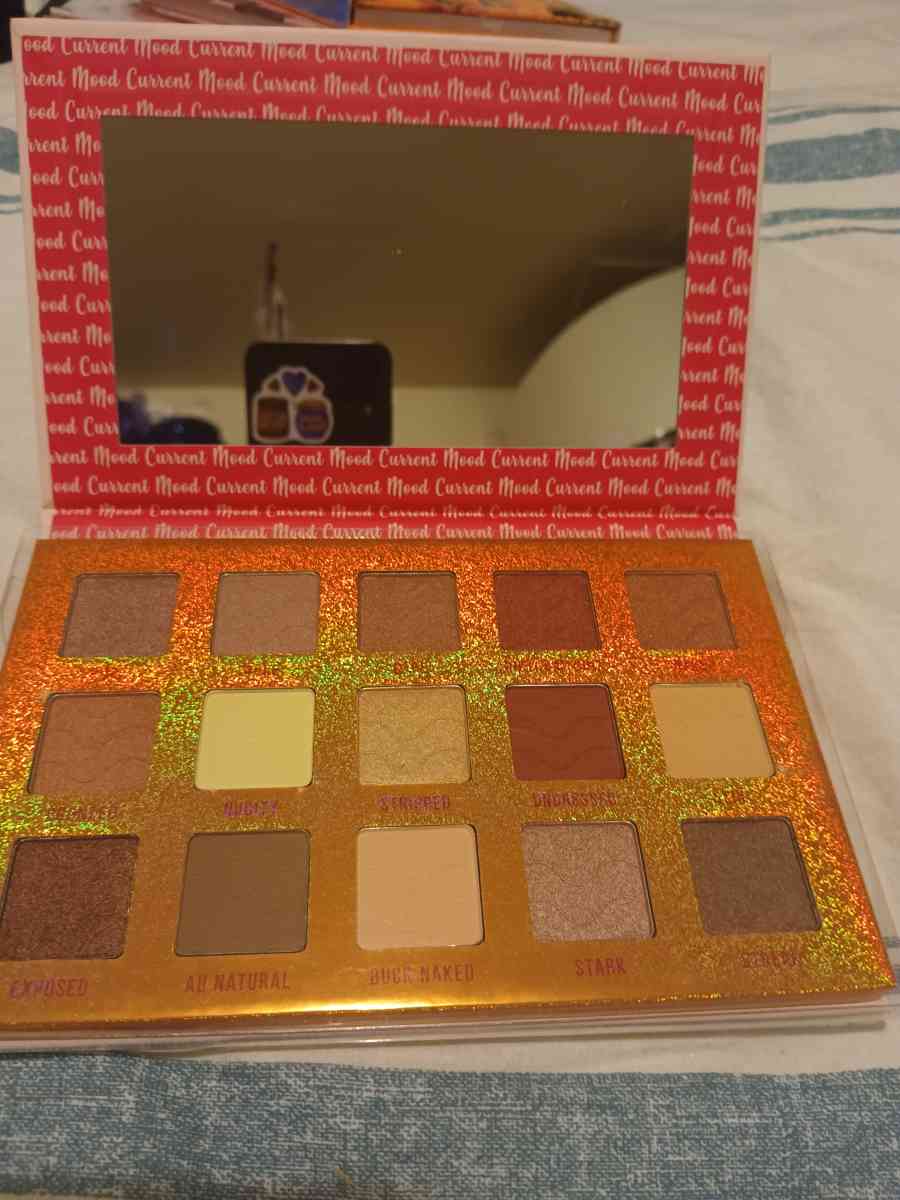 eyeshadow palettes full size four five of them - Pocatello, Idaho - FleaMarketBay