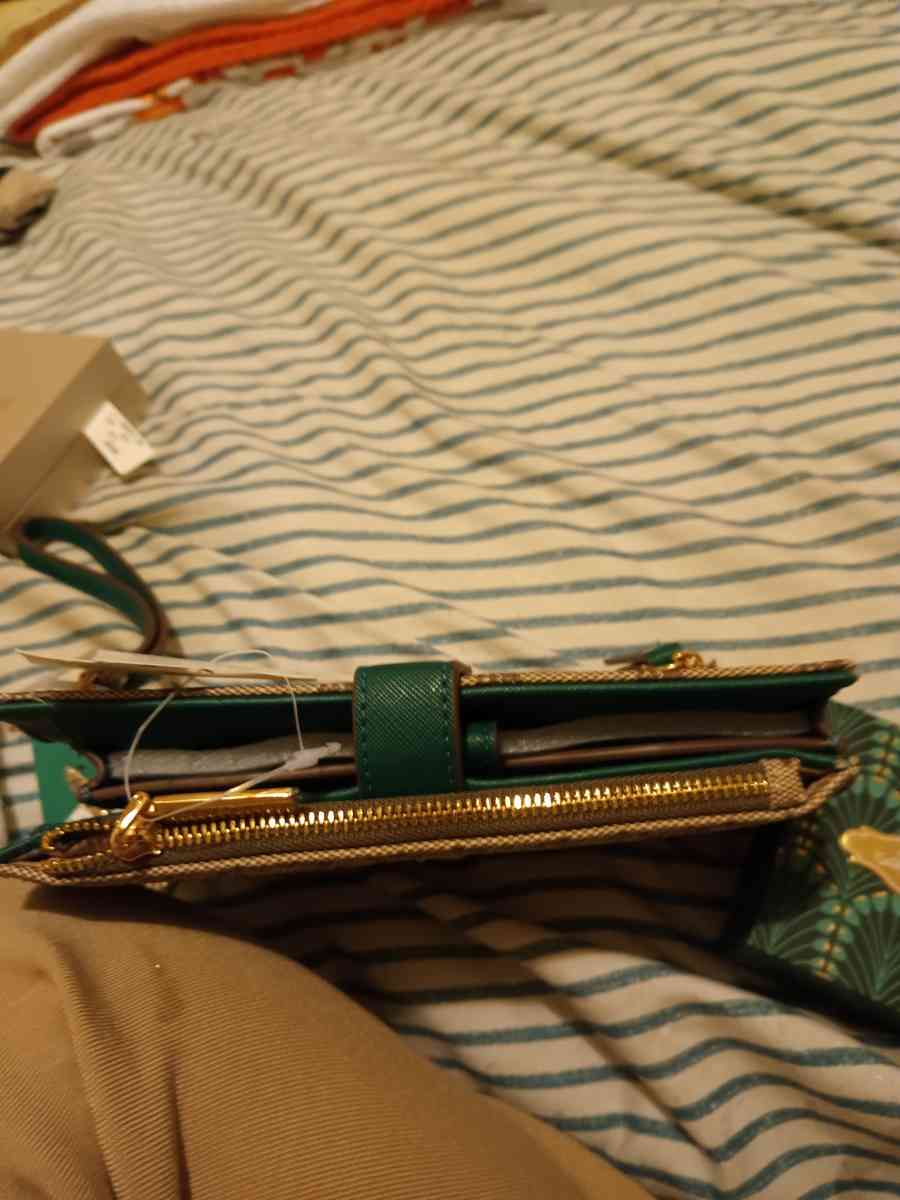 Anne Klein wallet for women - Pocatello, Idaho - FleaMarketBay