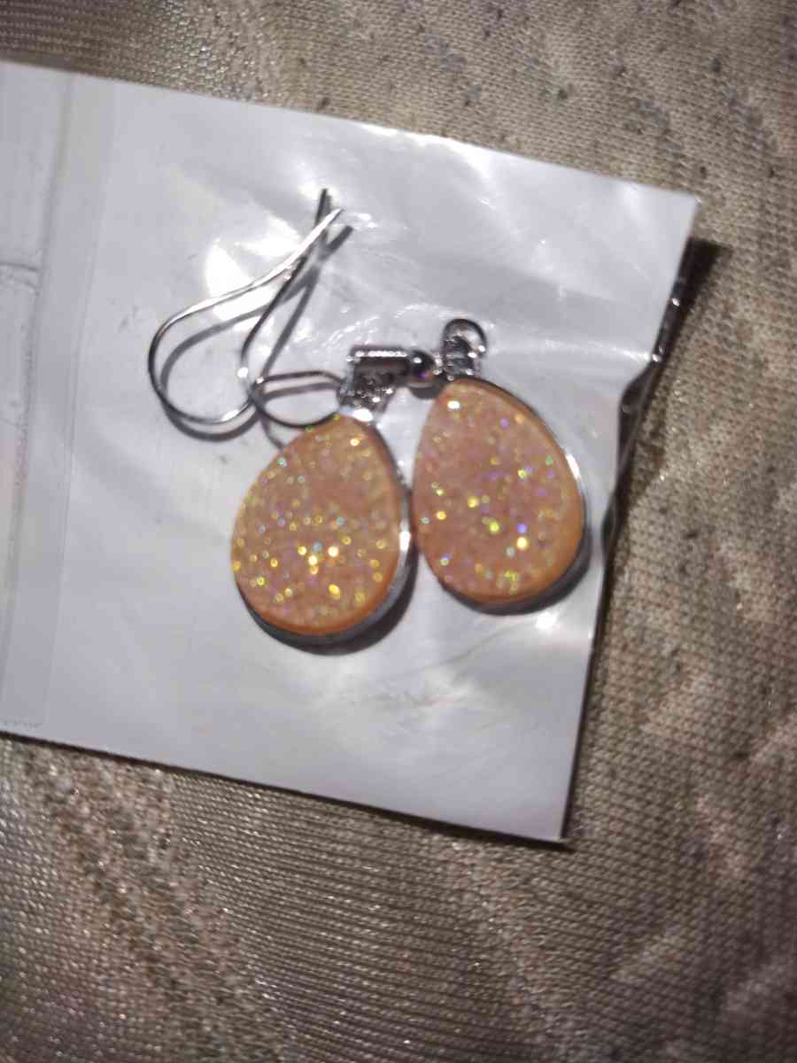 Sterling Silver Peach Orange Oval Earrings - Rochester, Michigan - FleaMarketBay