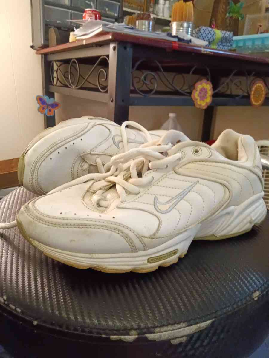 shoes - Commerce, Texas - FleaMarketBay