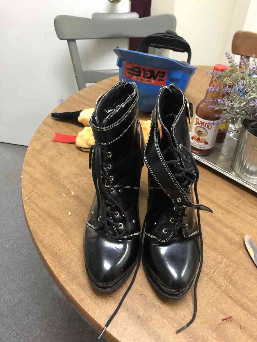 High heels - Wichita Falls, Texas