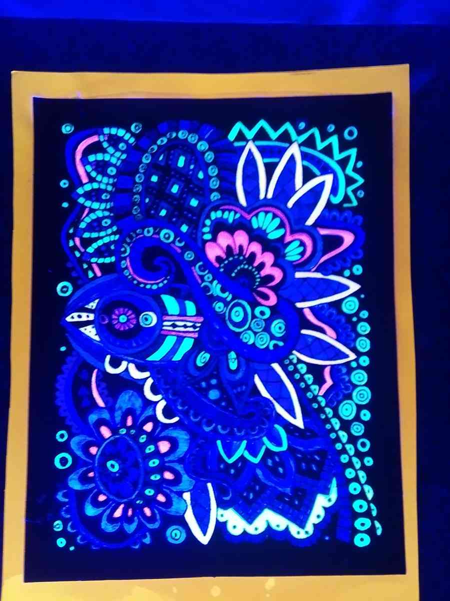 Hand made velvet posters that also glow in blacklight - Bogue Chitto, Mississippi - FleaMarketBay