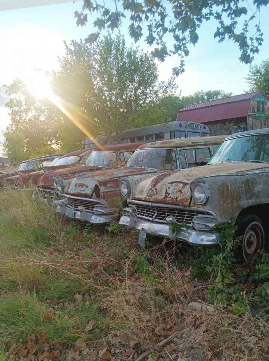 Hard to find classic cartruck parts - New Braunfels, Texas