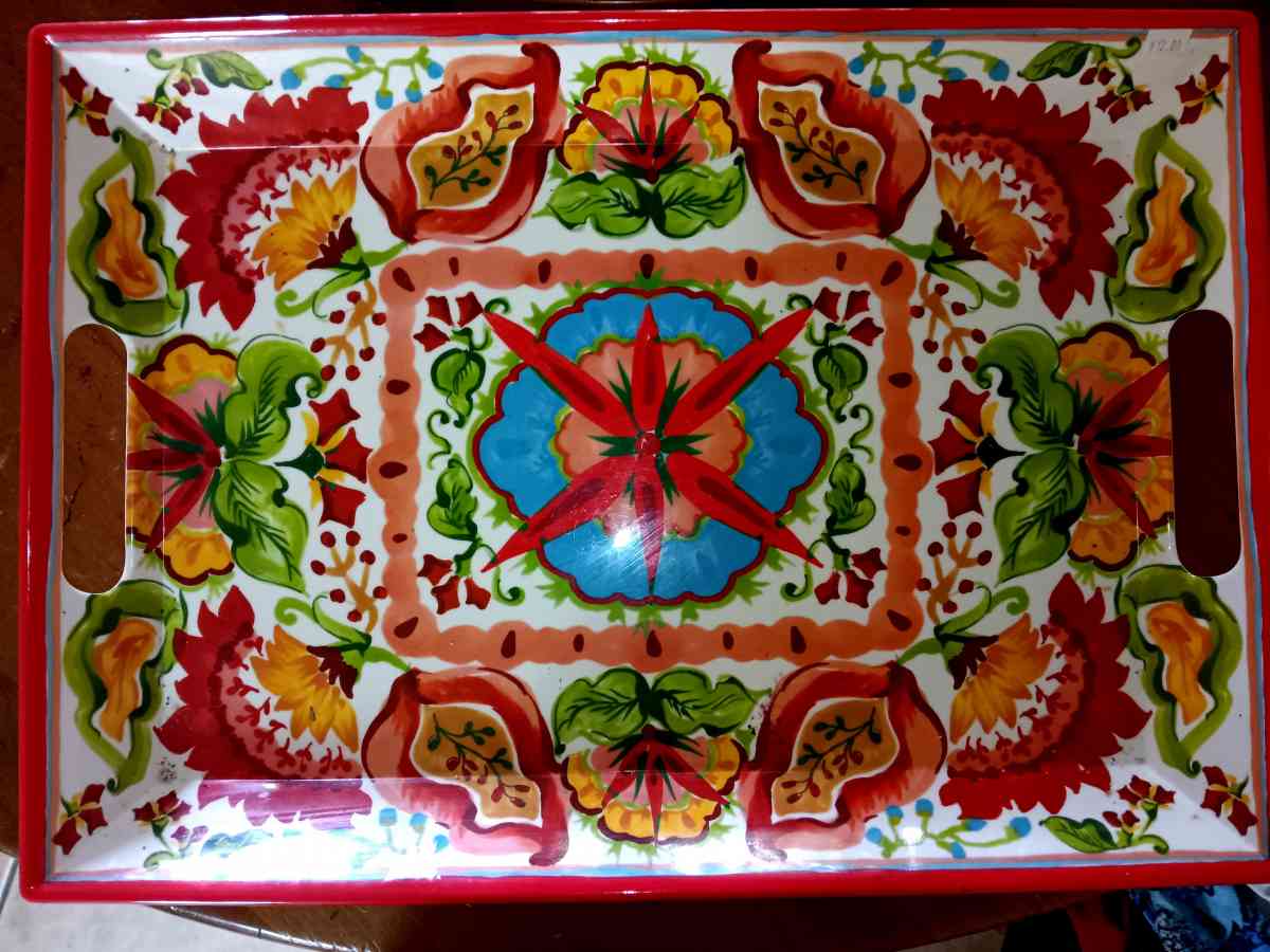 giant colorful hard plastic tray to bring to table - Jensen Beach, Florida - FleaMarketBay