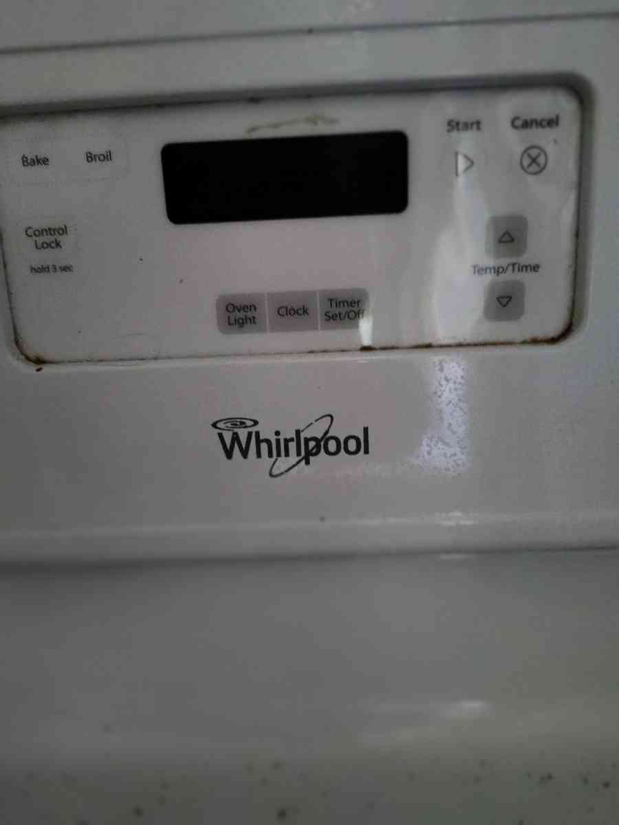 Whirlpool Electric Stove - Opp, Alabama - FleaMarketBay
