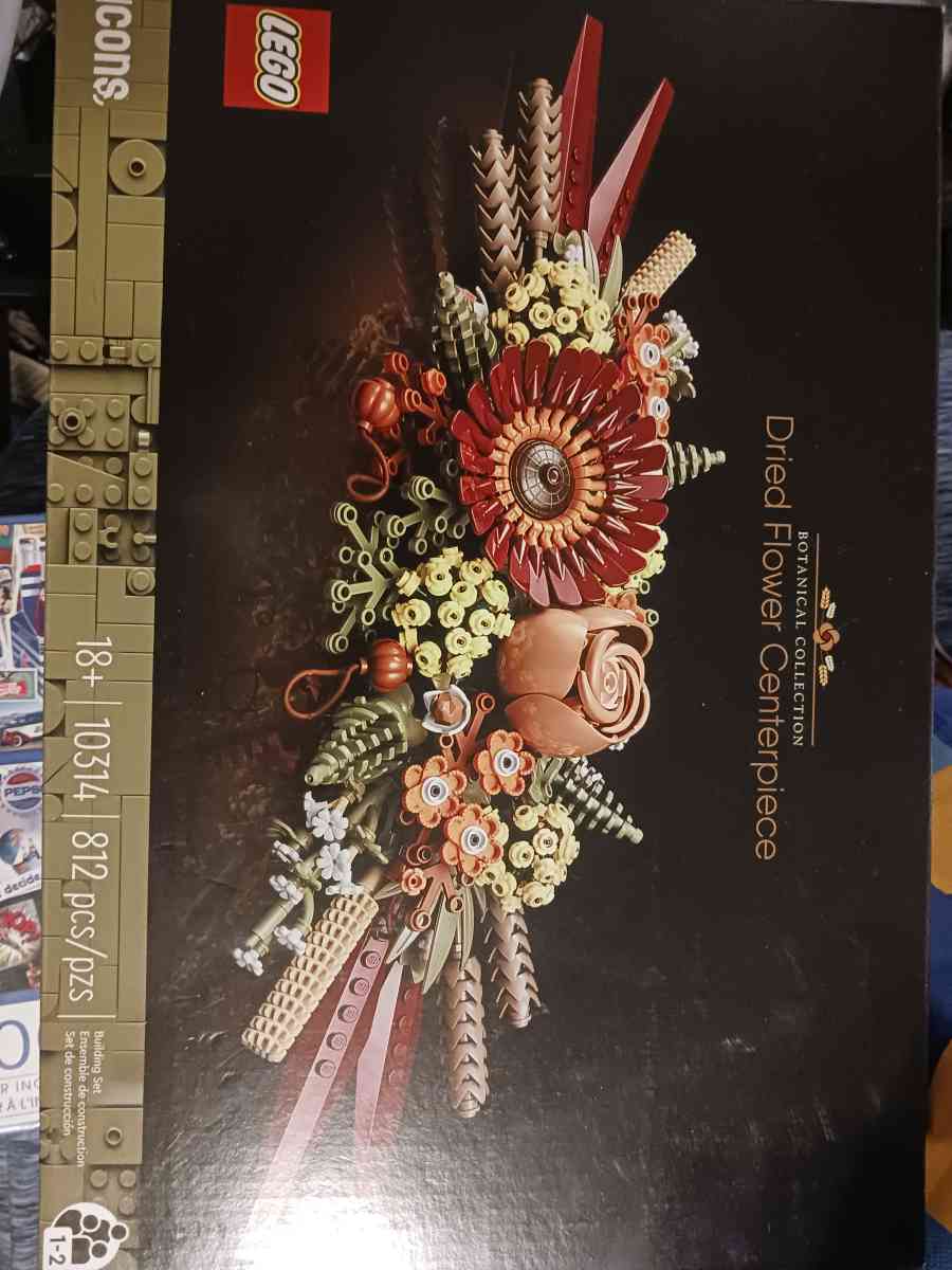 LEGO PUZZLES FLORAL SETS - Fort Worth, Texas
