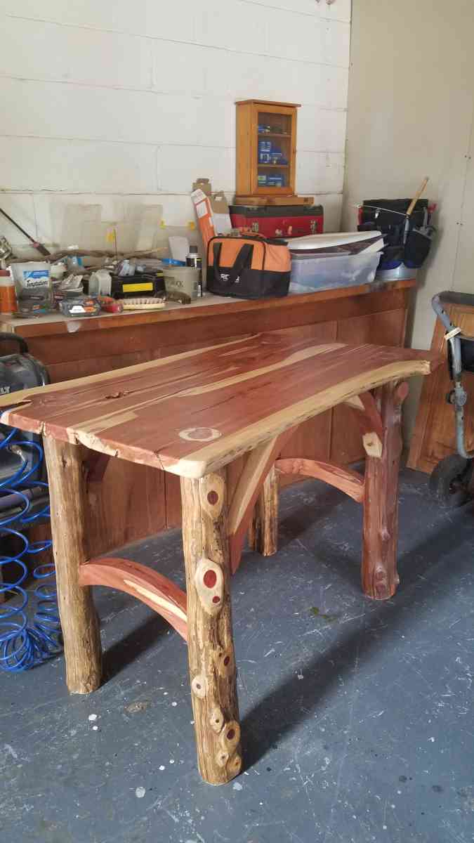 table  handmade  table  cedar - Easley, South Carolina - FleaMarketBay