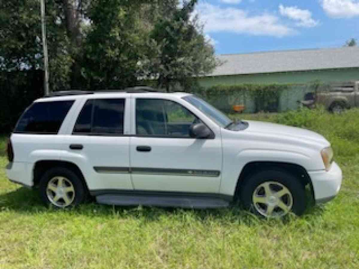 2002 Chevy trailblazer - Jacksonville, Florida - FleaMarketBay