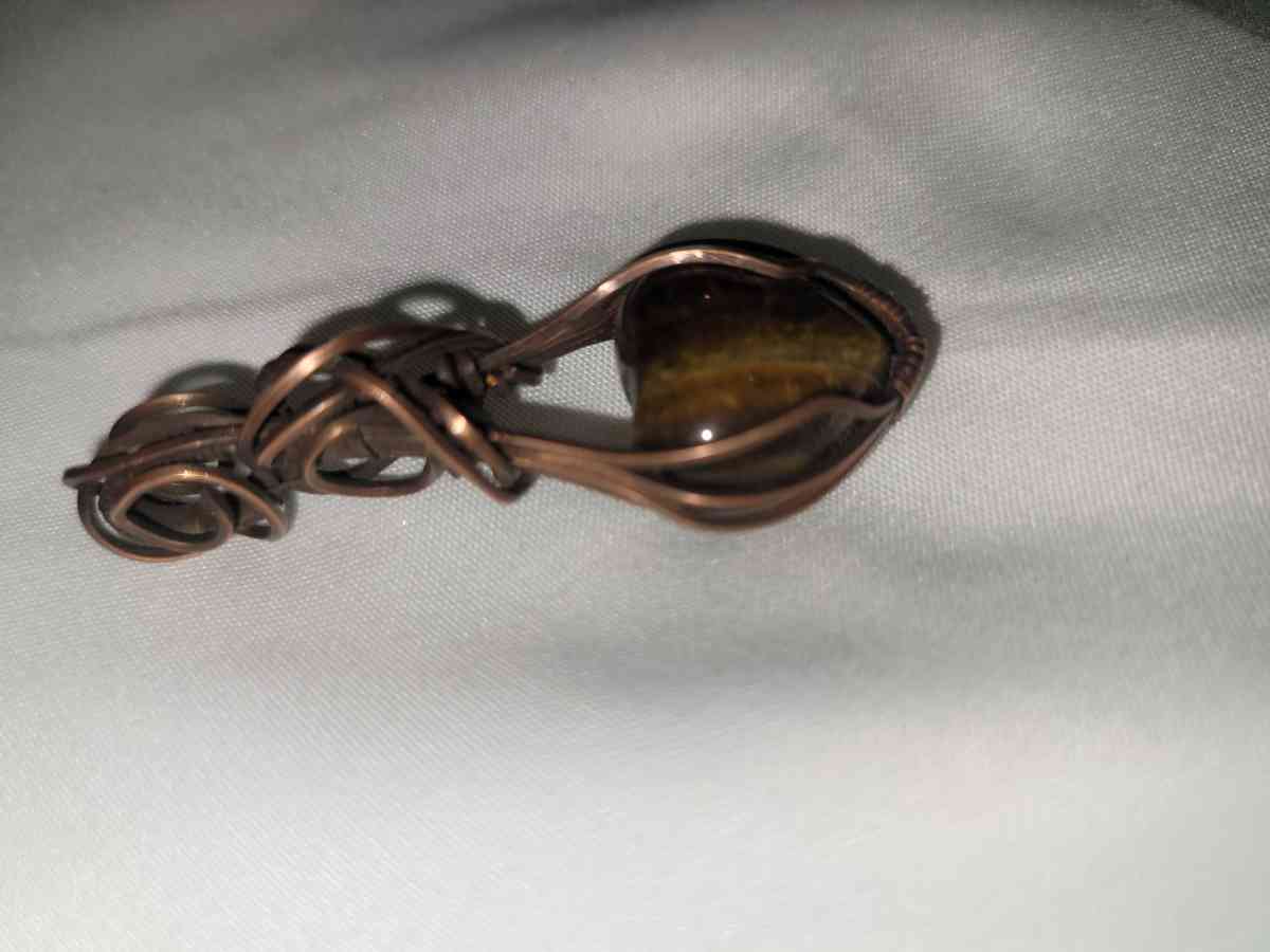 heart stone pendant - Magna, Utah - FleaMarketBay