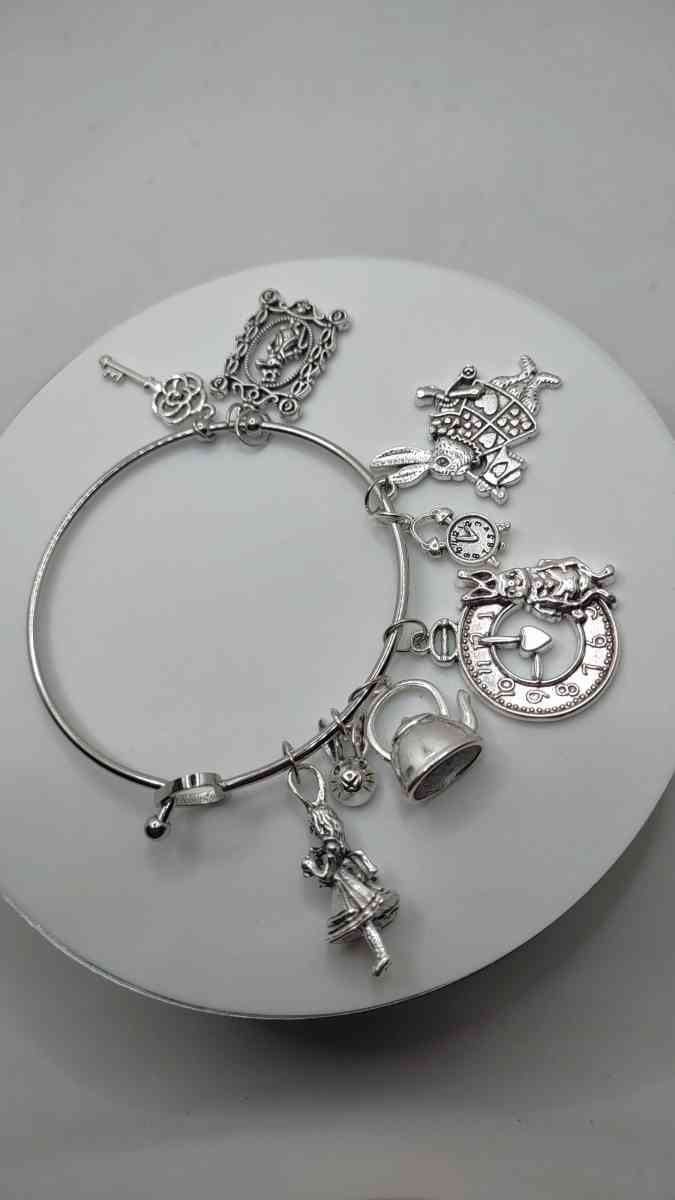 fairy tale silver charm bracelet - Montclair, California - FleaMarketBay