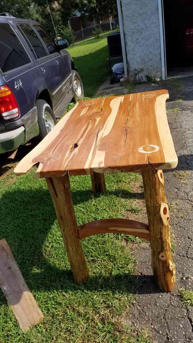 table  handmade  table  cedar - Easley, South Carolina - FleaMarketBay