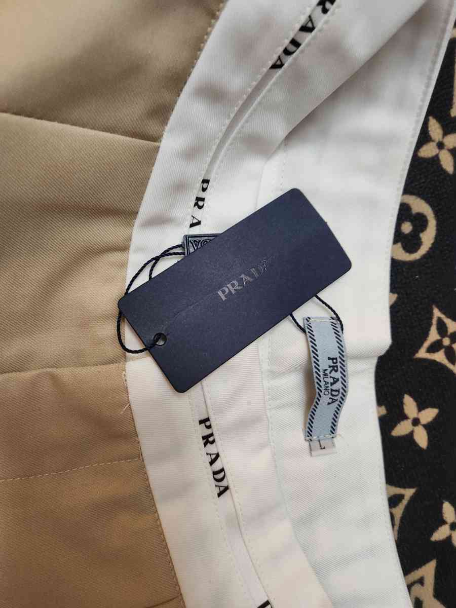 Prada shorts large - Mission Viejo, California - FleaMarketBay