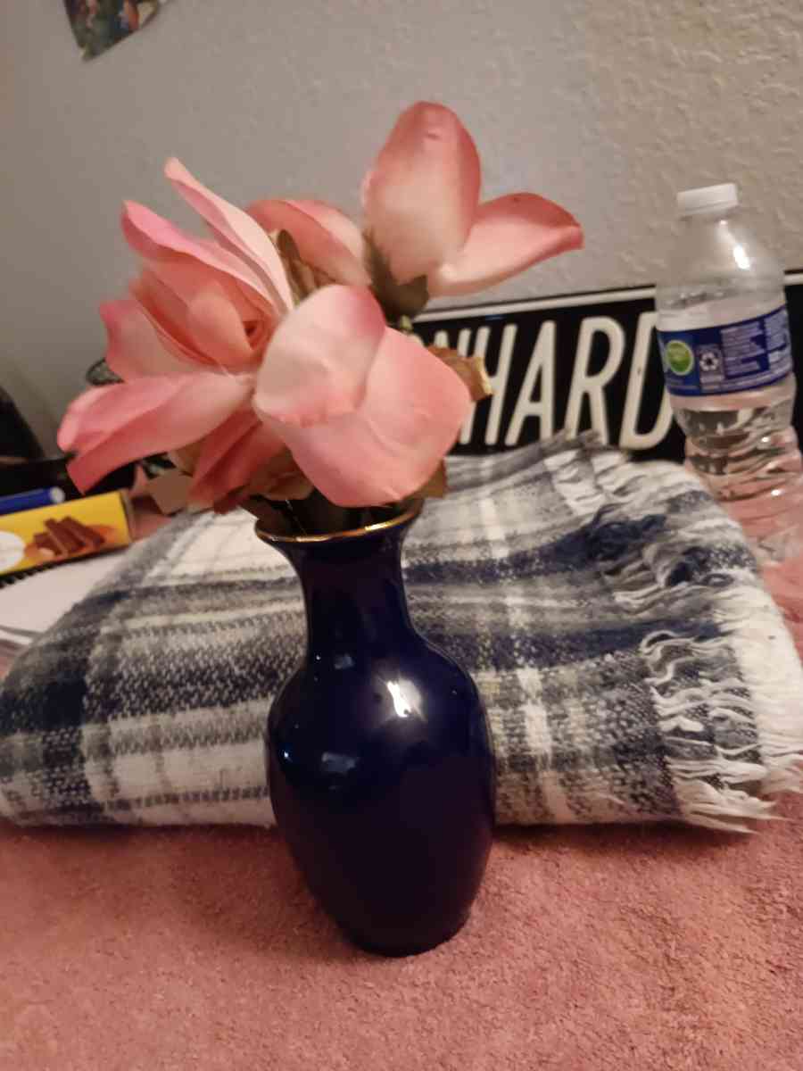 porcelain imperial limoges 22k gold and blue plated vase - Vinita, Oklahoma - FleaMarketBay