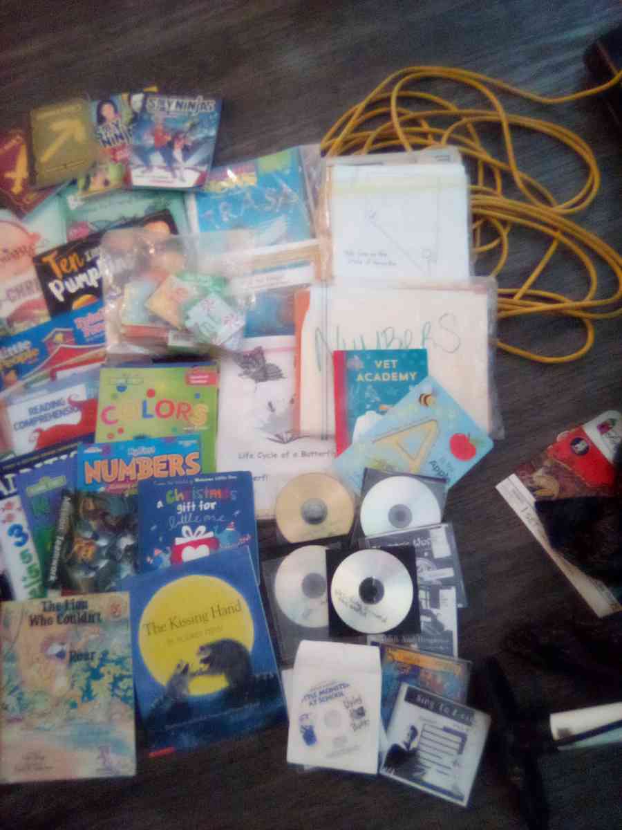 everythingsl learning thay little one - Las Vegas, Nevada - FleaMarketBay