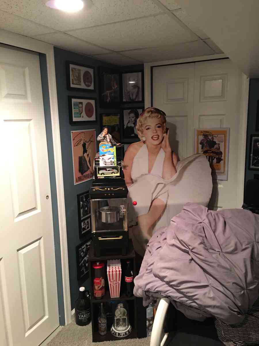 collectibles - Philadelphia, Pennsylvania - FleaMarketBay