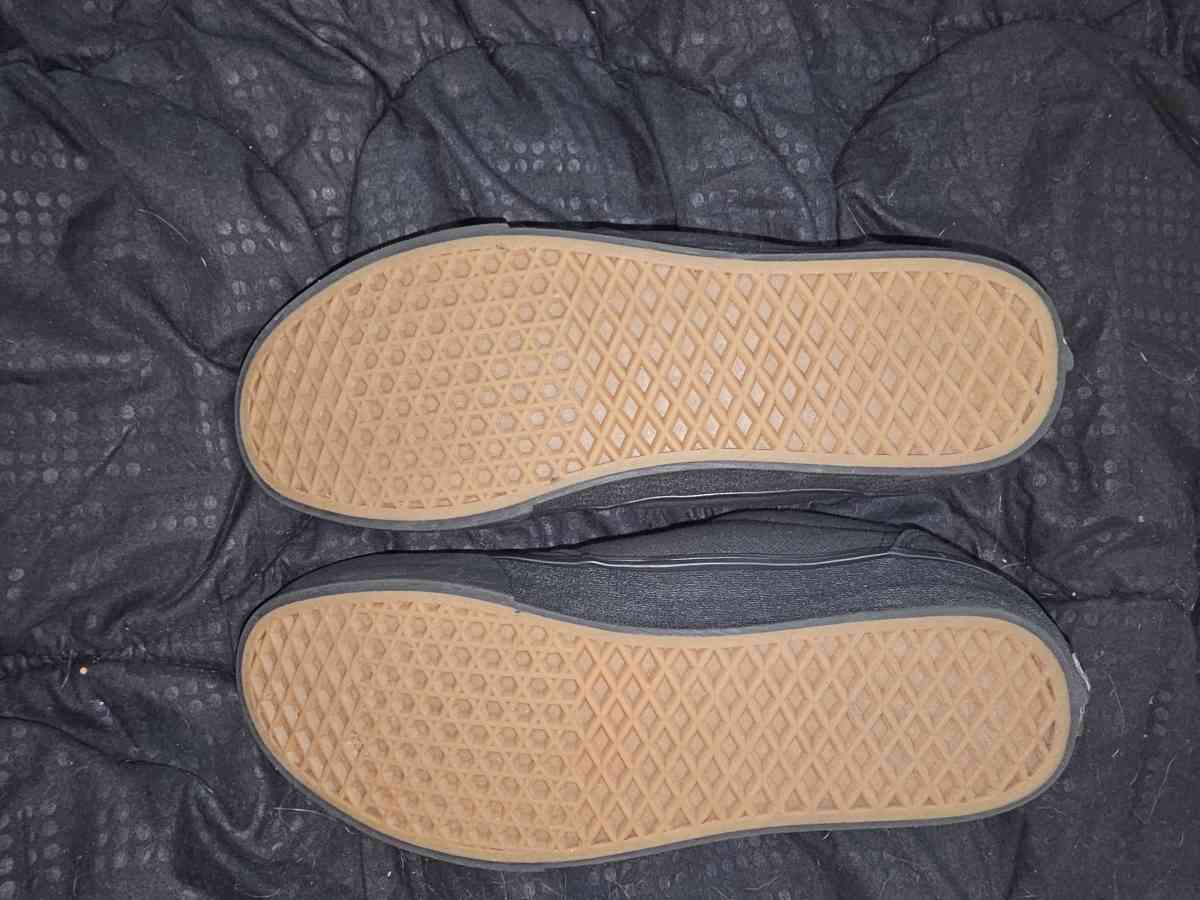 vans shoes - Ventura, California - FleaMarketBay