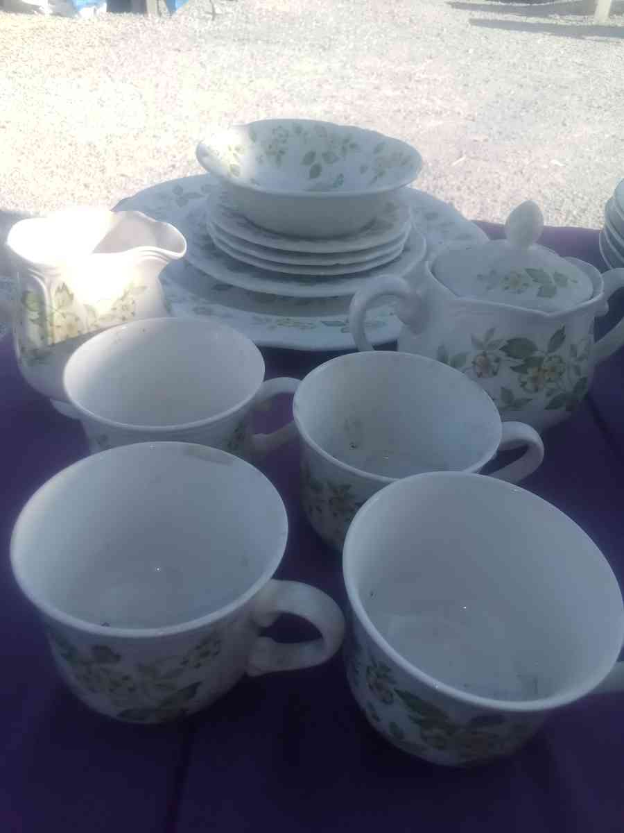Norfolk China set - Savannah, Tennessee - FleaMarketBay