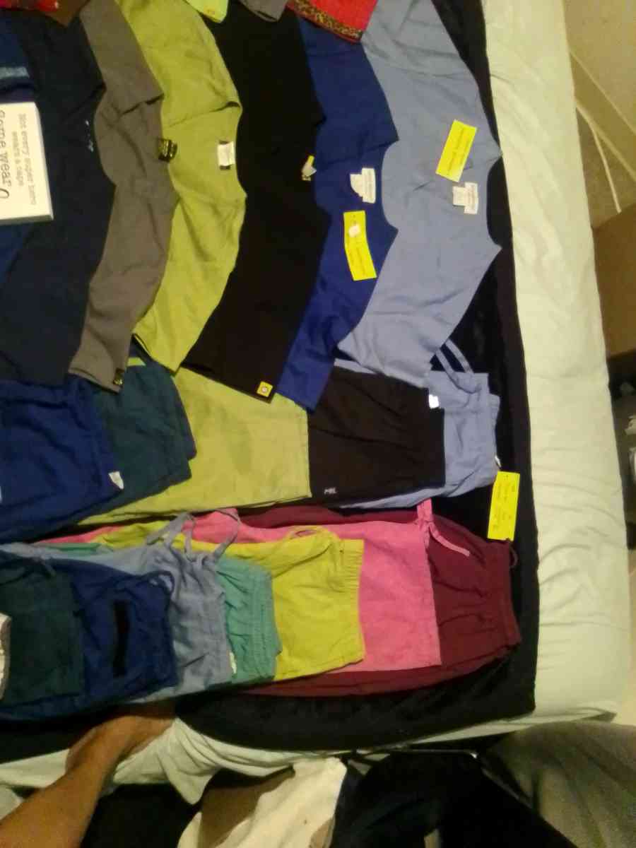 Different style and sizes of scrubs From sizes small  to 5x - Walla Walla, Washington - FleaMarketBay