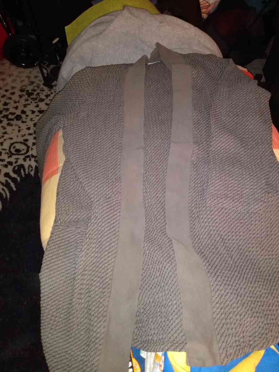 CMC VINTAGE LADY SWEATER - Mill Creek, Washington - FleaMarketBay