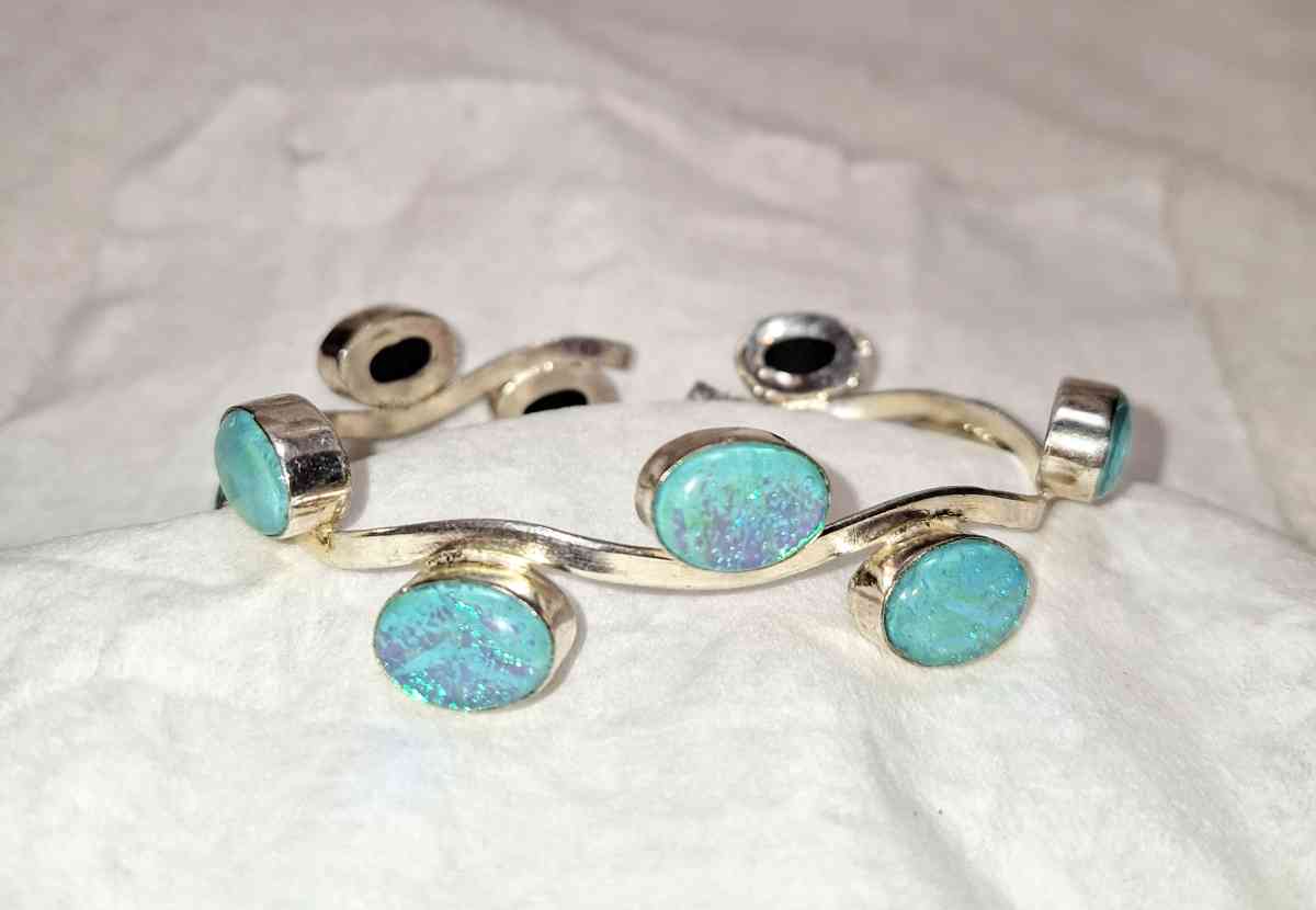 fire opals cuff bracelet  925 silver new - Yulee, Florida - FleaMarketBay