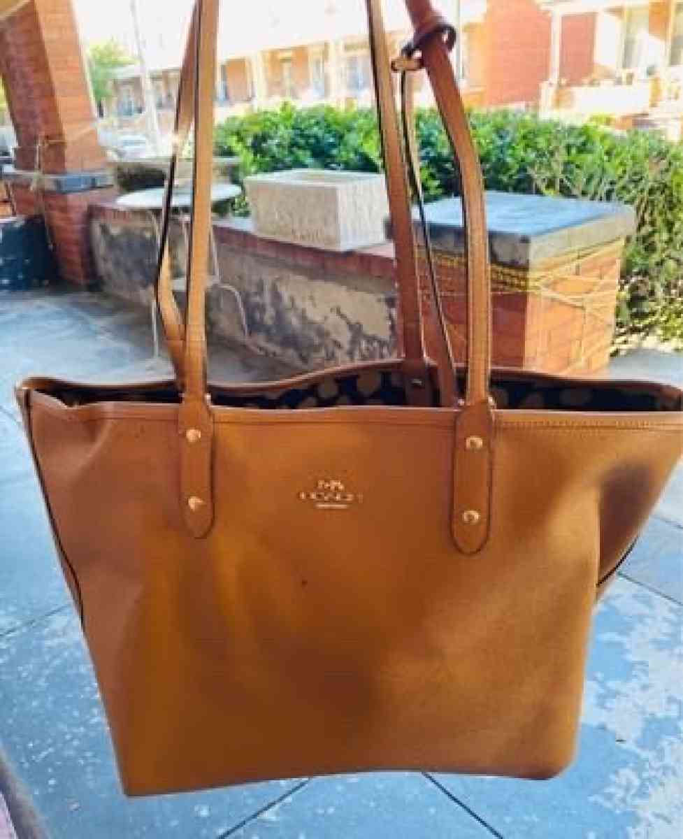 coach tote bag - Baltimore, Maryland