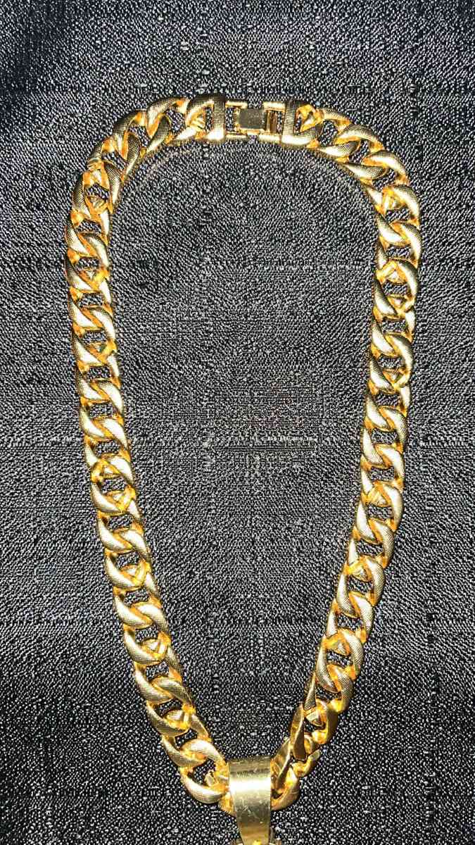 GOLD GHOST CHAIN - California City, California - FleaMarketBay