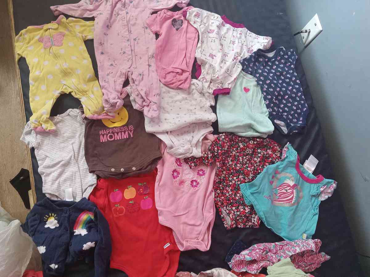 girl baby clothes - Columbus, Ohio - FleaMarketBay