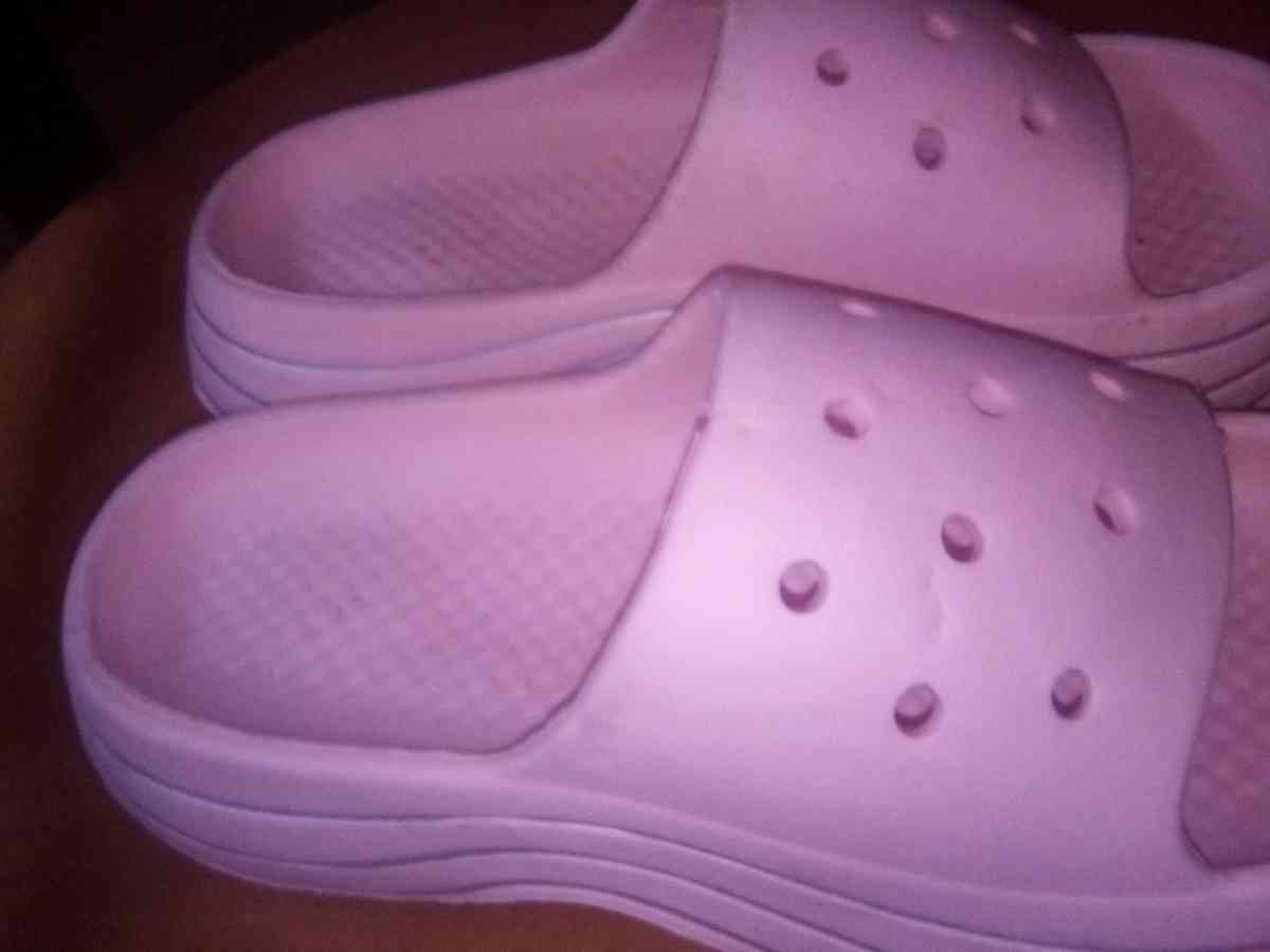 slippers - Bronx, New York