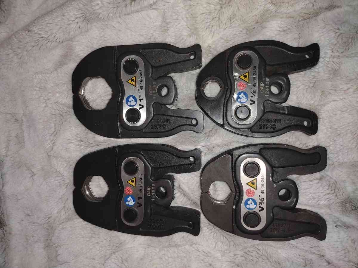 Milwaukee M12 Force Logic copper press - Arnold, Missouri - FleaMarketBay