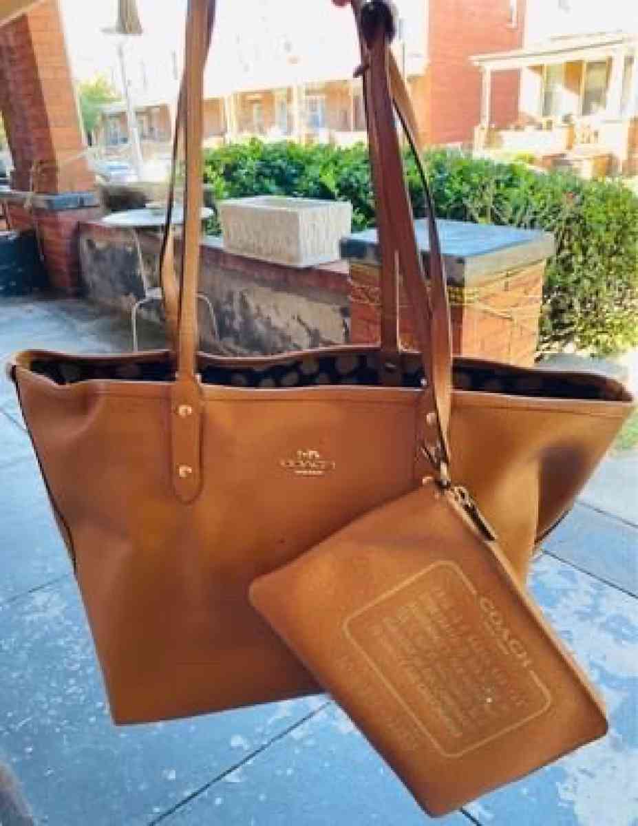 coach tote bag - Baltimore, Maryland - FleaMarketBay