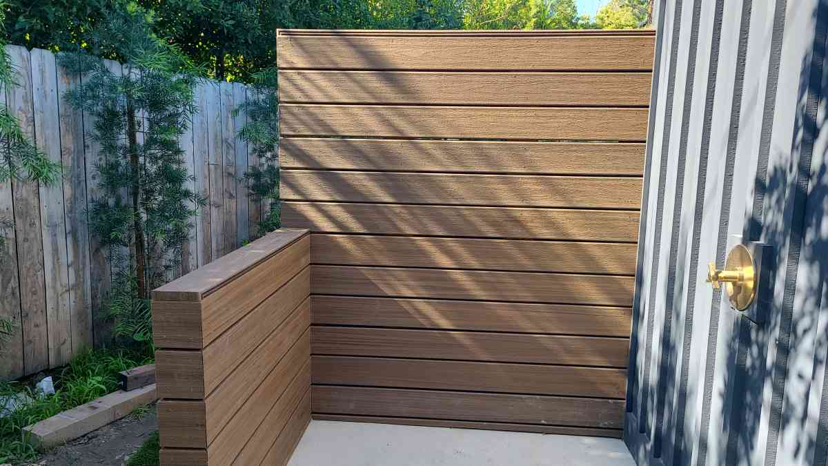 contrusion - Adelanto, California - FleaMarketBay