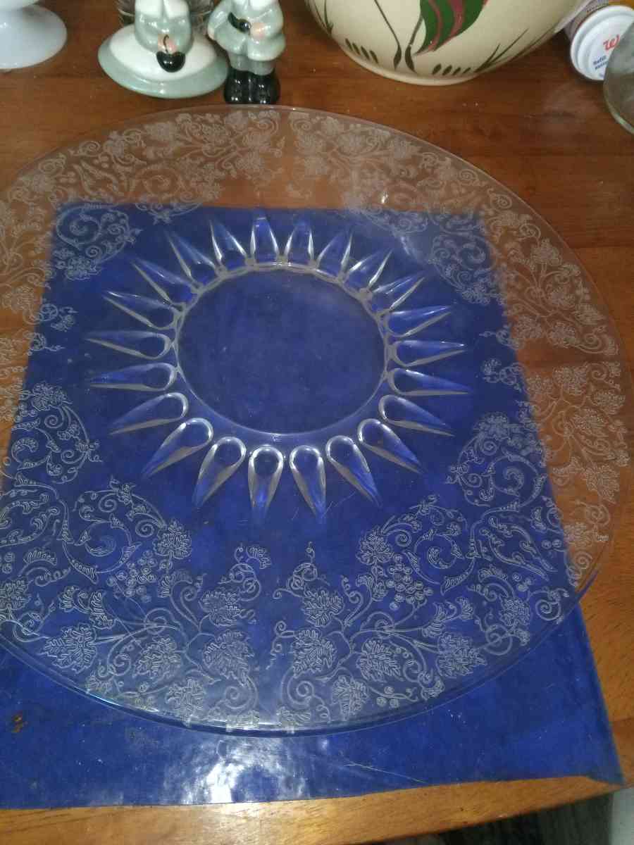 New Martinsville Prelude etch Radiance tray - Pawtucket, Rhode Island - FleaMarketBay