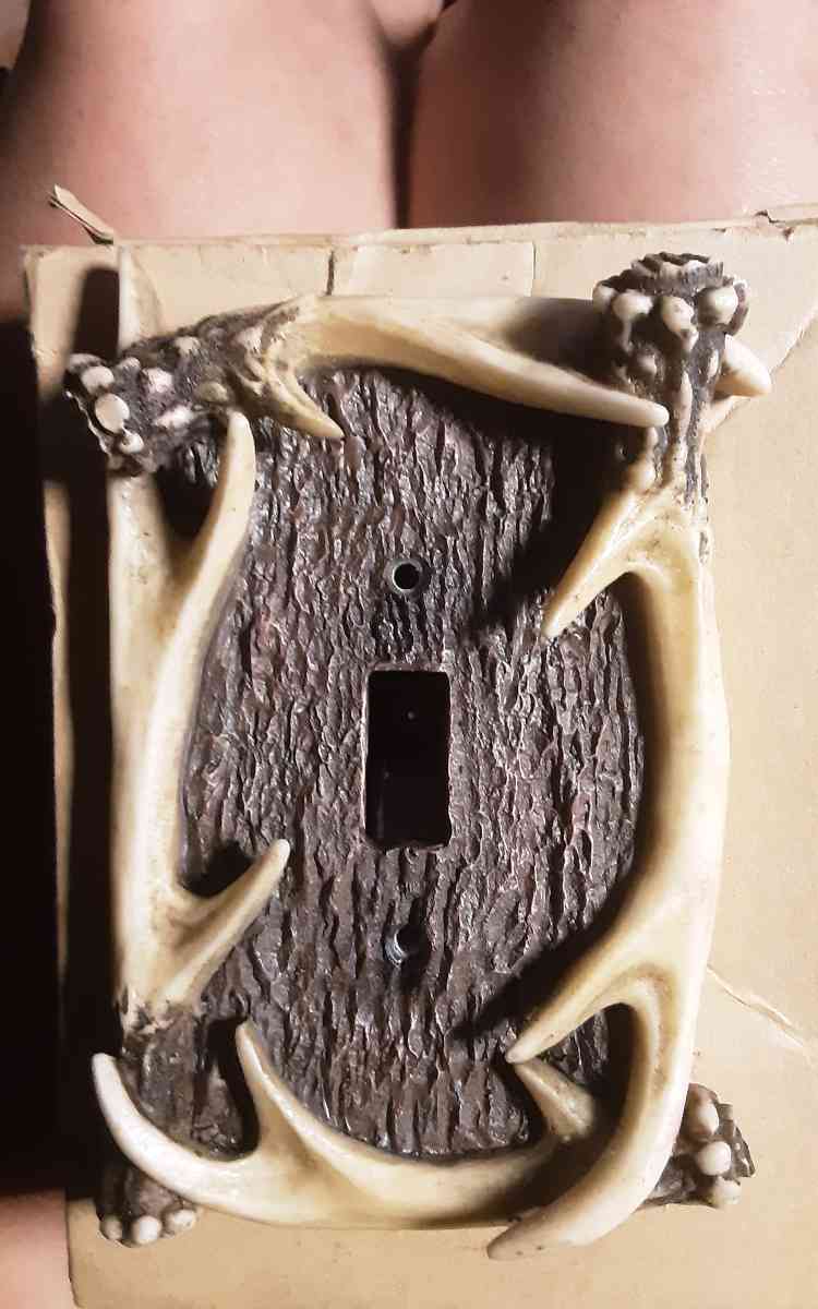 outlet covers - Alvarado, Texas - FleaMarketBay