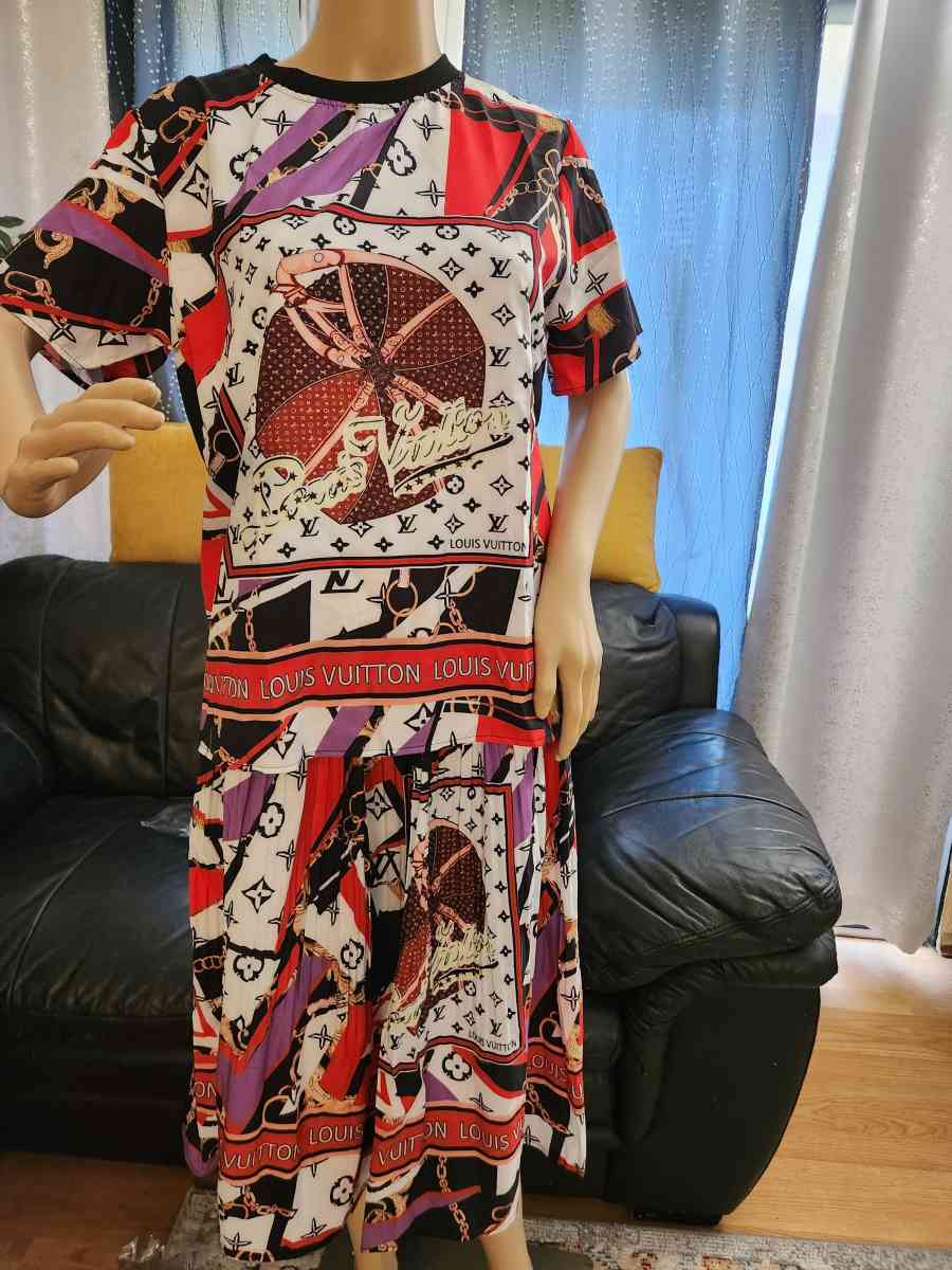 dresses 25 each - Mission Viejo, California - FleaMarketBay