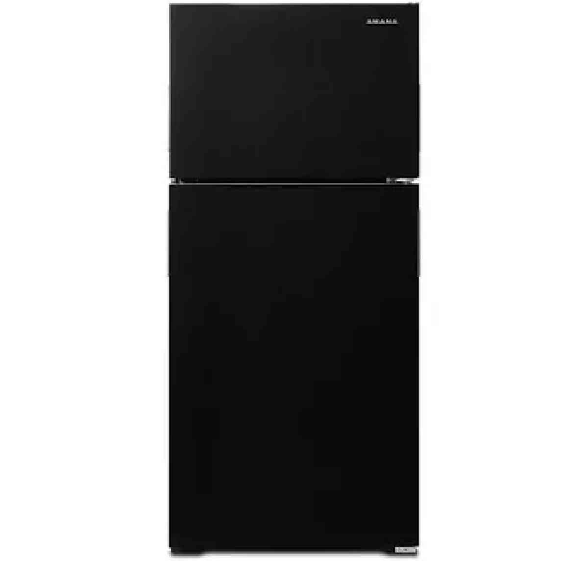black Amana fridge - Bowling Green, Kentucky - FleaMarketBay