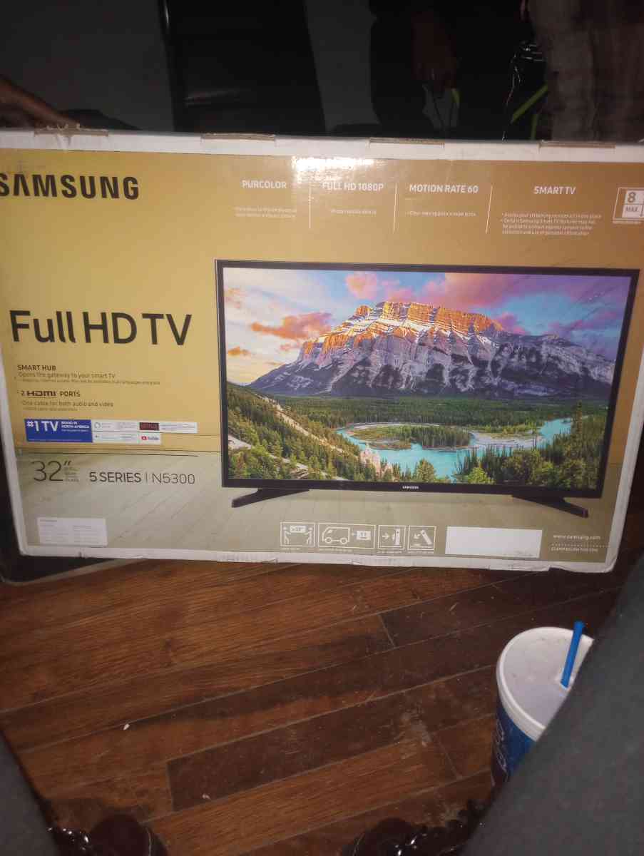 32 TV full HD TV - Alicia, Arkansas